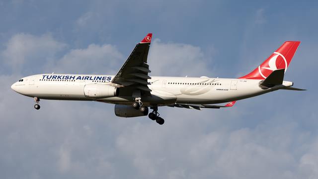 TC-JNR:Airbus A330-300:Turkish Airlines